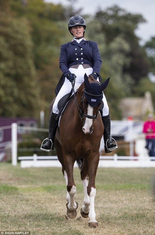drubles-bestgum1 - Zara Tindall competes in the Blenheim Horse...