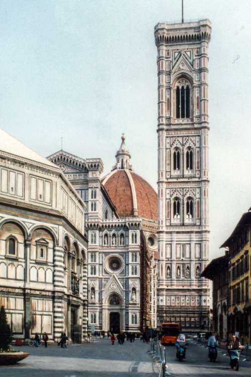 breathtakingdestinations:Florence - Italy (by Bruno Vanbesien) 