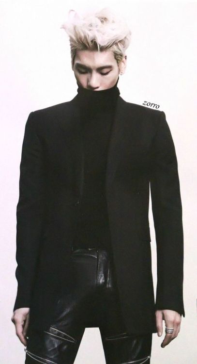 misskpopforever - Jonghyun… “hot and handsome”