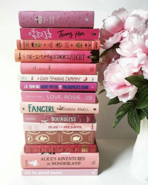worldofbooks21 - Like the pink aesthetic?