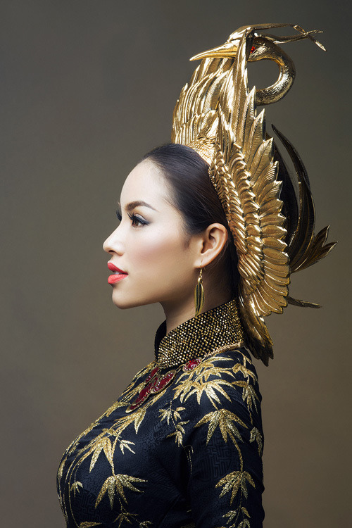 winterlitany - Look how beautiful Miss Vietnam is omg. Fire...