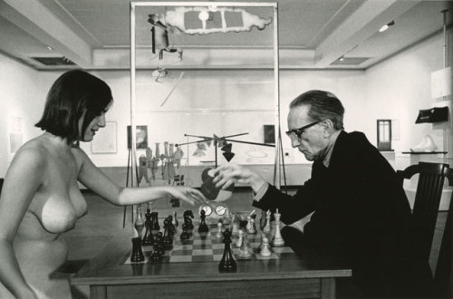 shilockblr - TITLE - DUCHAMP PLAYING CHESS WITH A NUDE (EVE...