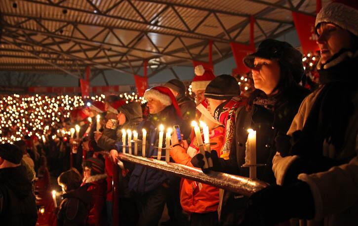 A stadium full of Christmas carols: An FC Union Berlin Tradition Some go to church on Christmas Eve, but more than 20,000 FC Union Berlin fans pack their stadium, candles in hand, to sing “Oh Christmas Tree”. It was the 11th year in a row that...