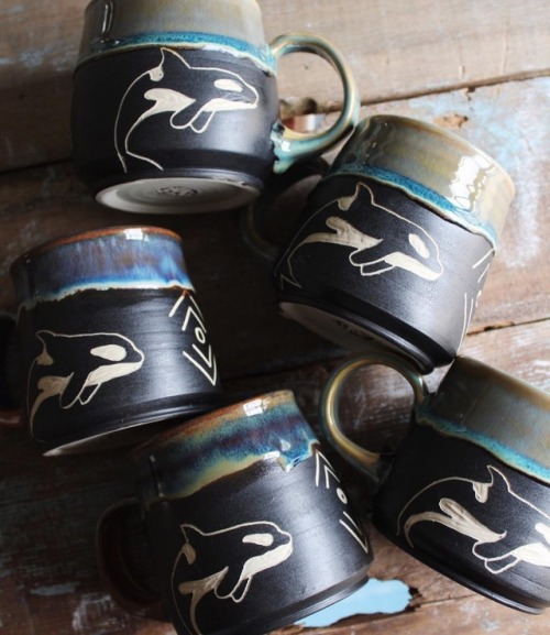sosuperawesome - Pitch Pine Pottery, on EtsySee our ‘mugs’ tag