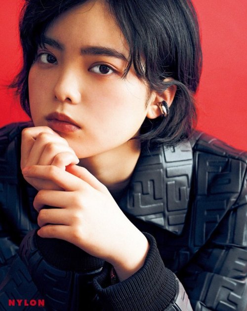 sakamichi-steps - 平手友梨奈 × NYLON JAPAN 2019年10月号 #付録ポスター
