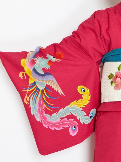 tanuki-kimono - Phoenix yukata by FurifuThe motif placement...
