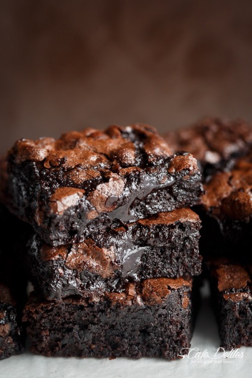sweetoothgirl - BEST FUDGY COCOA BROWNIES