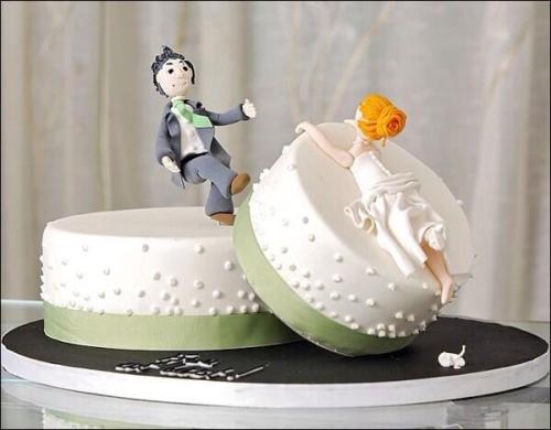 997 - mysharona1987 - Divorce cakes. I didn’t even know these...