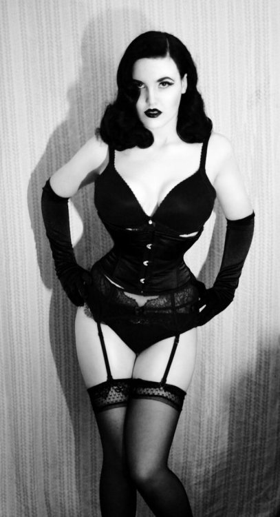 bonjourlecorset - Bonjour le corsetSee other corsets on your...
