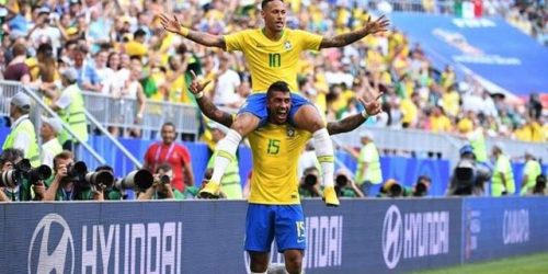 كأس العالم 2018 .. البرازيل تتأهل من بوابة المكسيك إلى ربع نهائي...