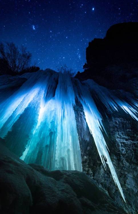 earthunboxed - The ice caves of Rifle Mountain Park, Colorado |...