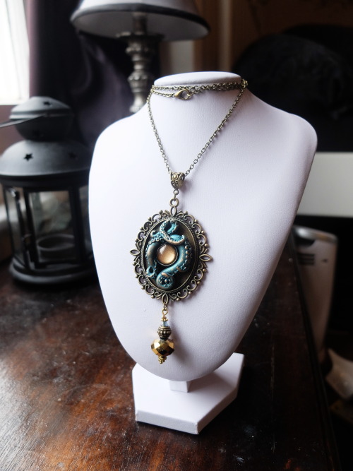 ravncreates - Tentacle Cameo Necklace by Ravn Cotino