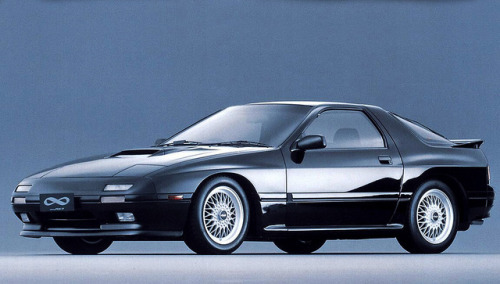 japanesecarssince1946 - 1988 Mazda...