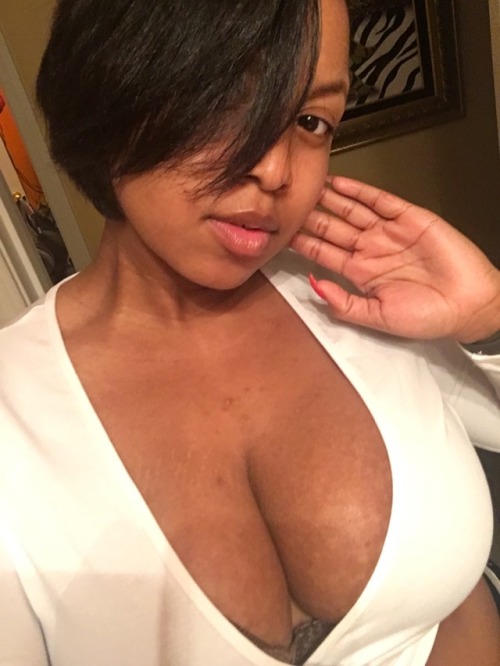 queenrayjean - I hate my boobs, but this year I’ll love them a...