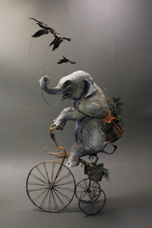 culturenlifestyle - New Surreal Animal Sculptures by Ellen...