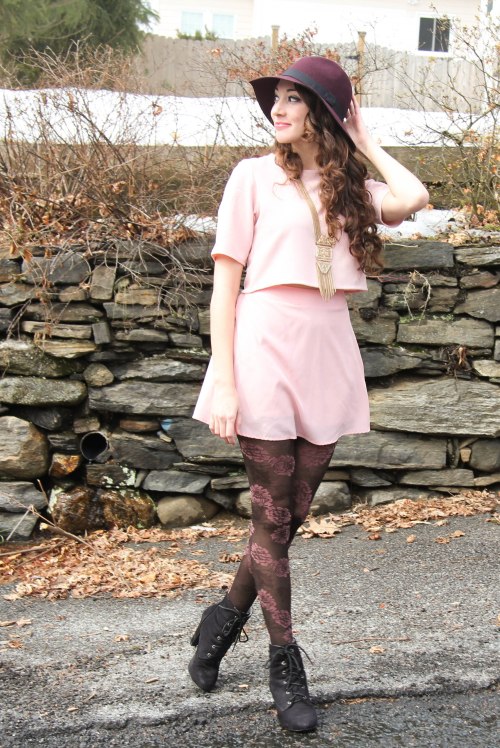 Flower print pantyhose with pink skirt and top