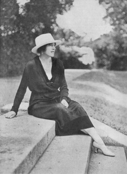 yesterdaysprint - Countess of Ossory, Kilkenny Castle, 1923