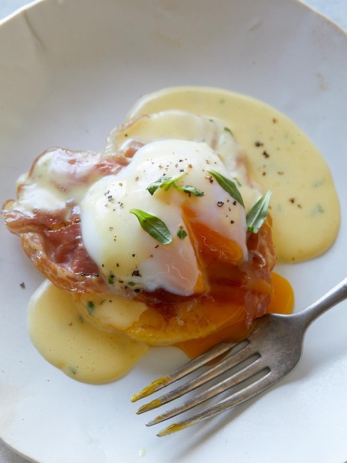 fattributes - ‘The Perfect Egg’ with Sous Vide Béarnaise Sauce and...