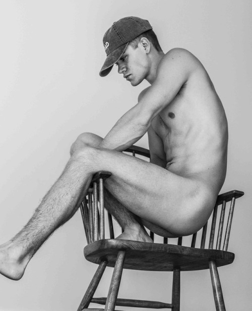 your-nude-photos - gayprof - nakedReblog from wayward45, 17k+...