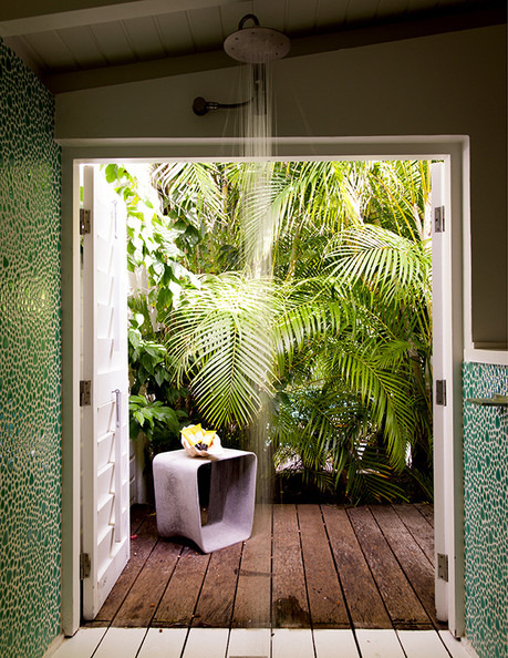 beachhouselifeandstyle - Almost an outdoor shower, this still...