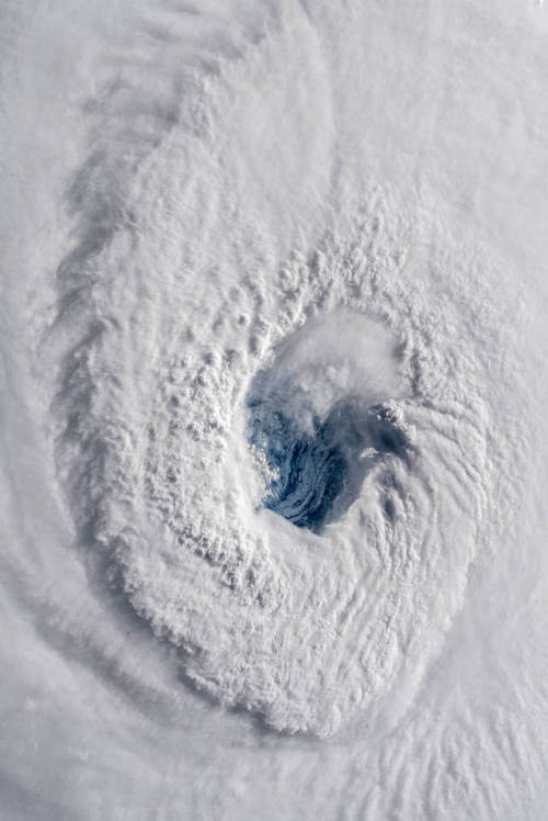 astronomyblog:Images of Hurricane Florence Observed from the...
