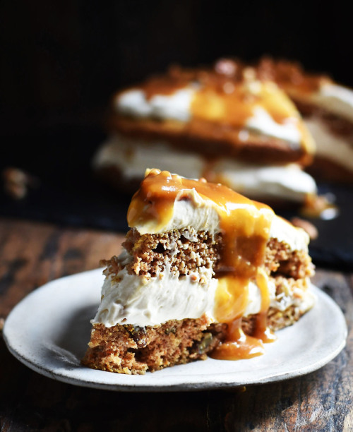 ketolowcarb:This Low-Carb Carrot Cake with Maple Pecan...