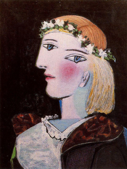 surrealism-love - Portrait of Marie-Thérèse Walter with garland,...