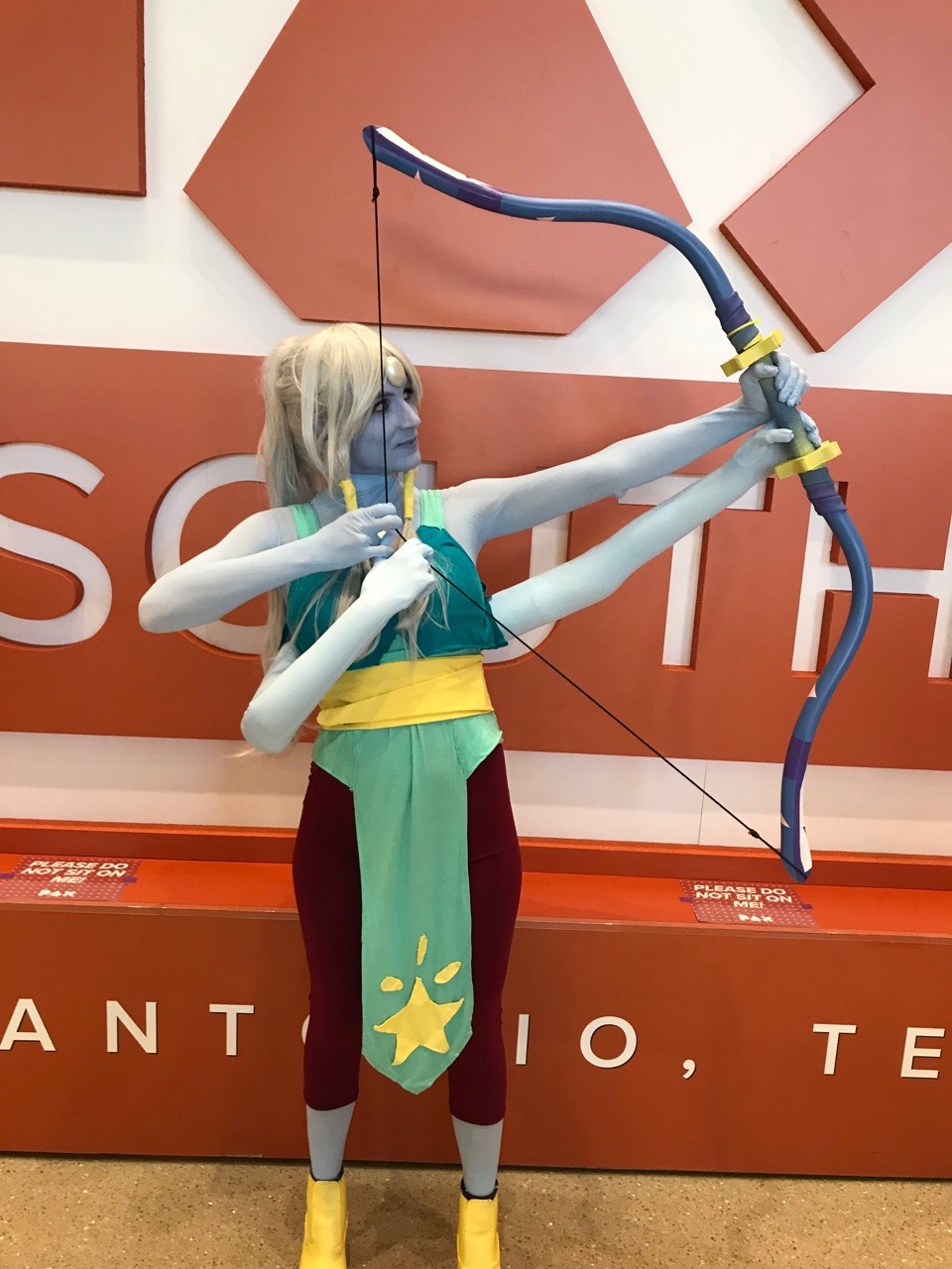 My Opal cosplay at PAX South 2018! Cosplayer: pennyslug Bow made by PVC Armory