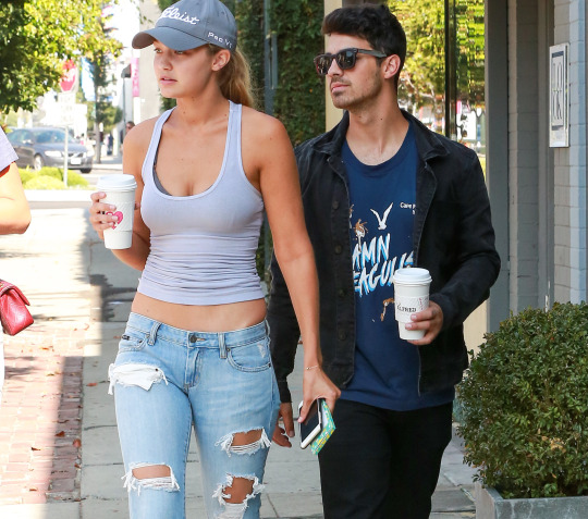 The Truth About Zayn Malik and Gigi Hadid — EXPOSINGSMG