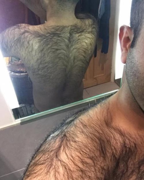 extremehairymen:Did I say I love hairy backs !!