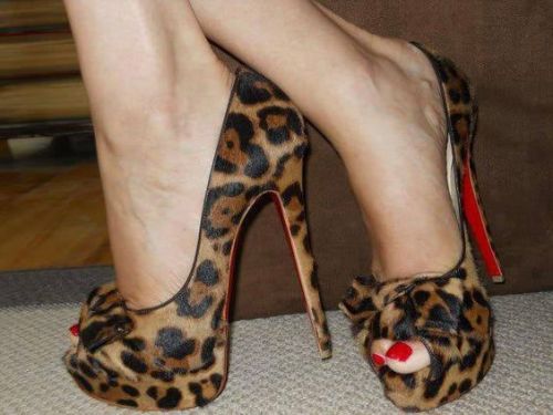 hottest-shoes - #shoes #luxuryshoes #couture #fashion...