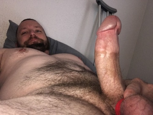 realmenfullbush - I want this hairy dick in my face. Or just to...