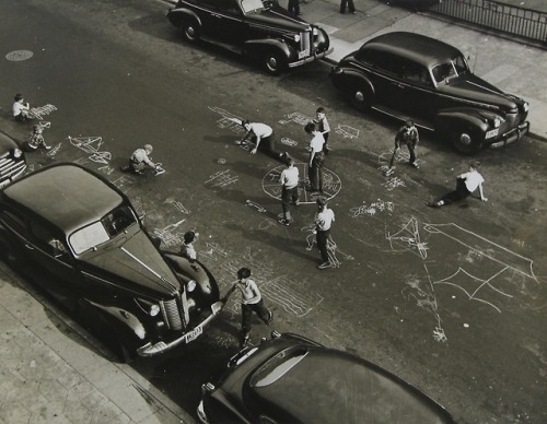 one-photo-day - Chalk Games, 1959, by Arthur Leipzig.