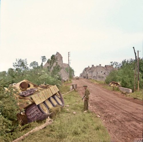 bmashina:K.O. and abandoned German medium tanks Pz.kpfw V...