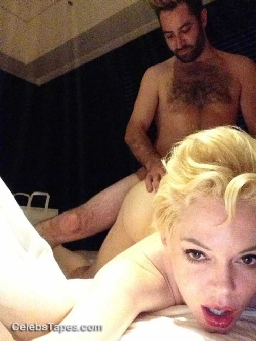 onlynudecelebs - Rose McGowan Leaked Frontal Nude Selfie