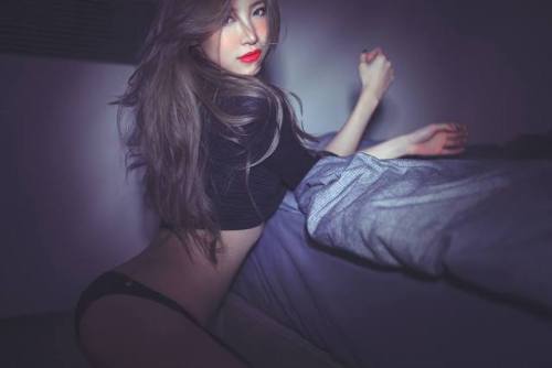 asiangirlphotography - In the mood for a leggy Asian hottie? Meet...