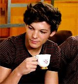 louisforlunch - @Louis_Tomlinson -  And I may add tea with no...