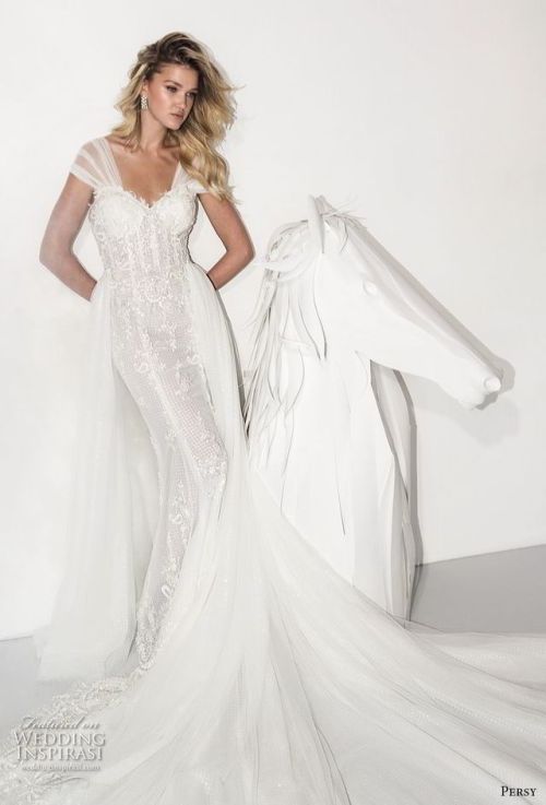 (via Persy Couture 2019 Wedding Dresses — “Affaire de Fleurs”...
