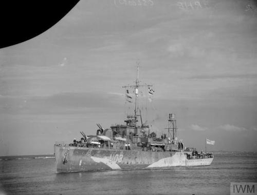 hms-exeter:British sloop HMS Erne arriving at Algiers as part...
