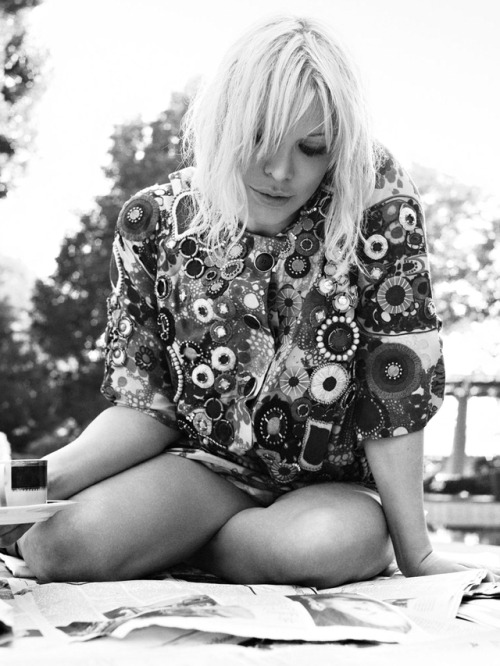 tearyourpetals - Courtney Love photographed by Tom Munro for Vogue...