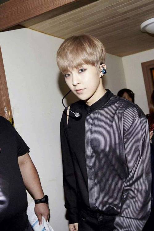 taken-by-minseok - Xiumin - back stages