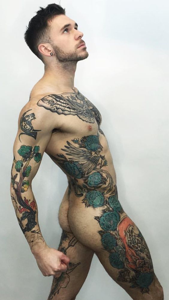 Hombres tatuados 8