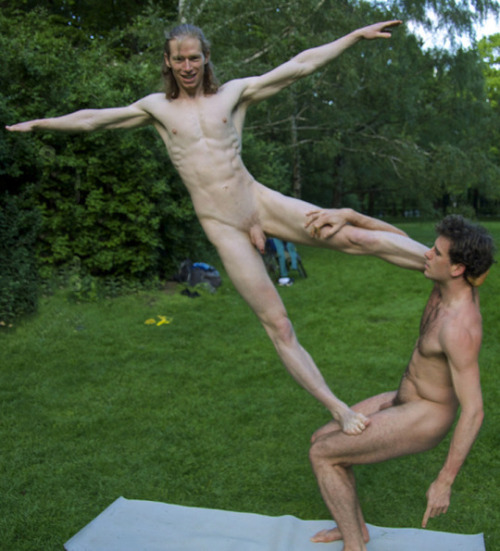 photos-of-nude-men - Reblog from stevend52, 76k+ posts, 113.4...