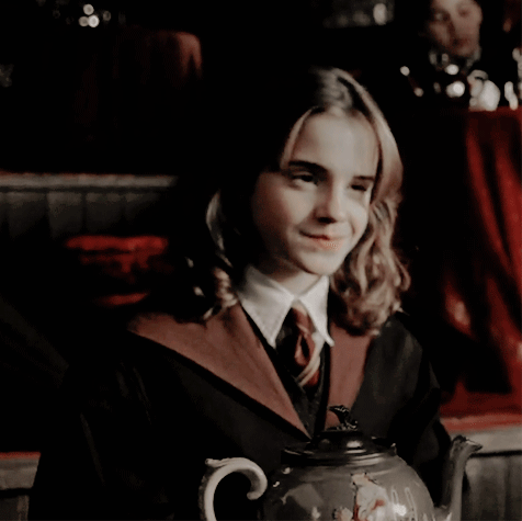 rowlinginthedepp - current mood = Hermione Granger in divination...