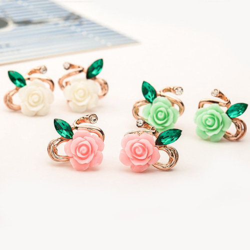undercover-witch - Flower Ring || Rose Earrings 