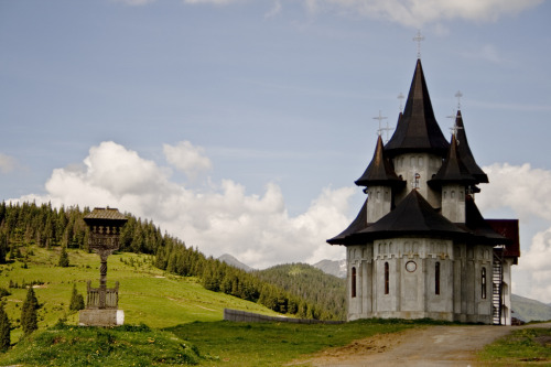 allthingseurope - Transylvania, Romania (by BeyondBordersMedia)
