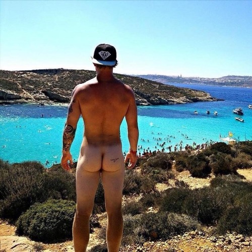 alanh-me - 57k+ follow all things gay, naturist and “eye...