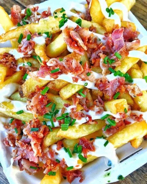theburgerlist - Pancetta Fries from @thepiadinaproject.Skin on...