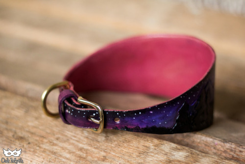 A tooled buckle collar for @huskyhuddle!www.oakmyth.com
