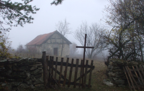 c9x13nczstyj:Раденковац, East Serbia. One of many villages in...
